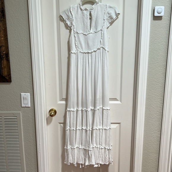 Urban Outfitters UO Sandra Ruffle Midi Maxi Dress Smocked Tiered Gauzy White M - Picture 8 of 14